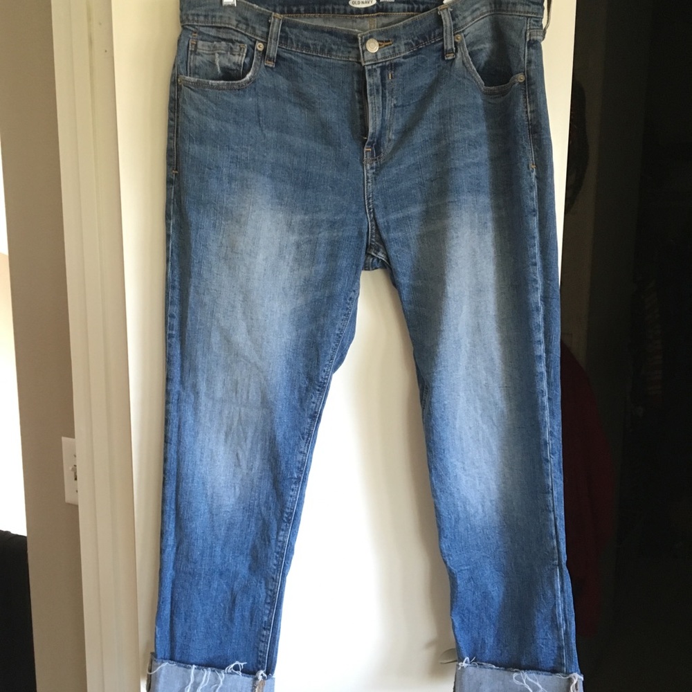 Mid rise boyfriend jeans